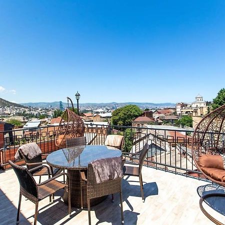 3Br Apt W Huge Terrace & Magnificent Views Tbilisi Exteriör bild