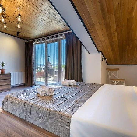 3Br Apt W Huge Terrace & Magnificent Views Tbilisi Exteriör bild