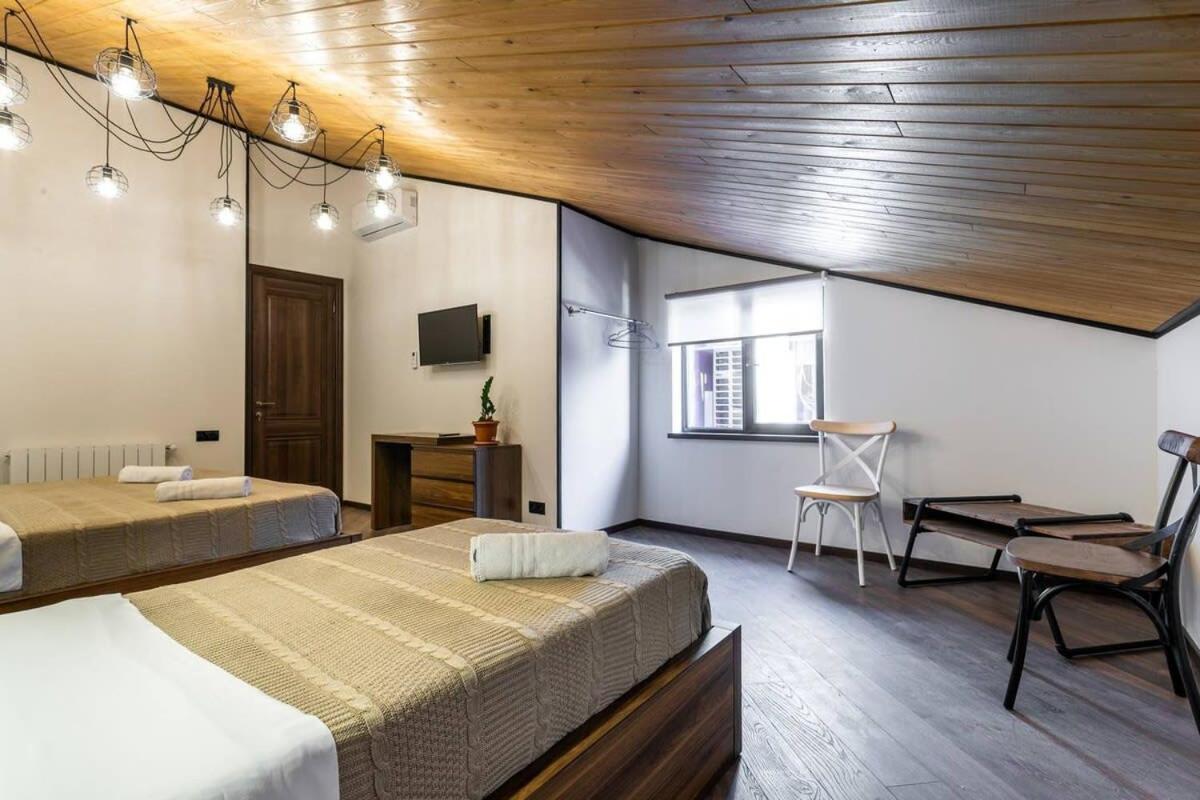 3Br Apt W Huge Terrace & Magnificent Views Tbilisi Exteriör bild